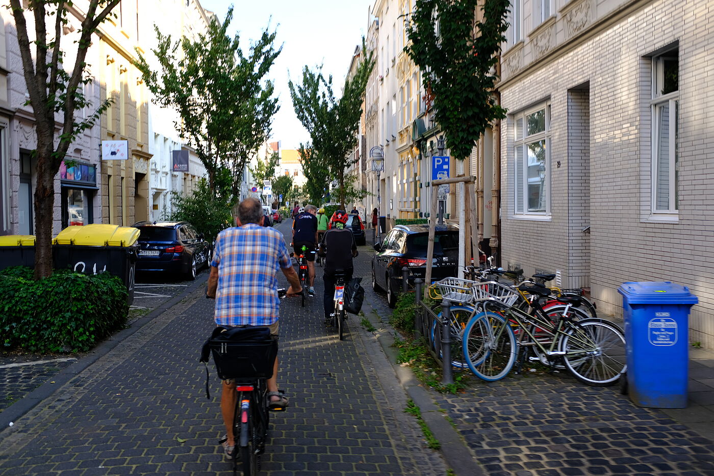 2024-08-Exkursion_Bonn_-_ADFC_NRW__145 "Alte" Fahrradstraße in der Bonner Altstadt.