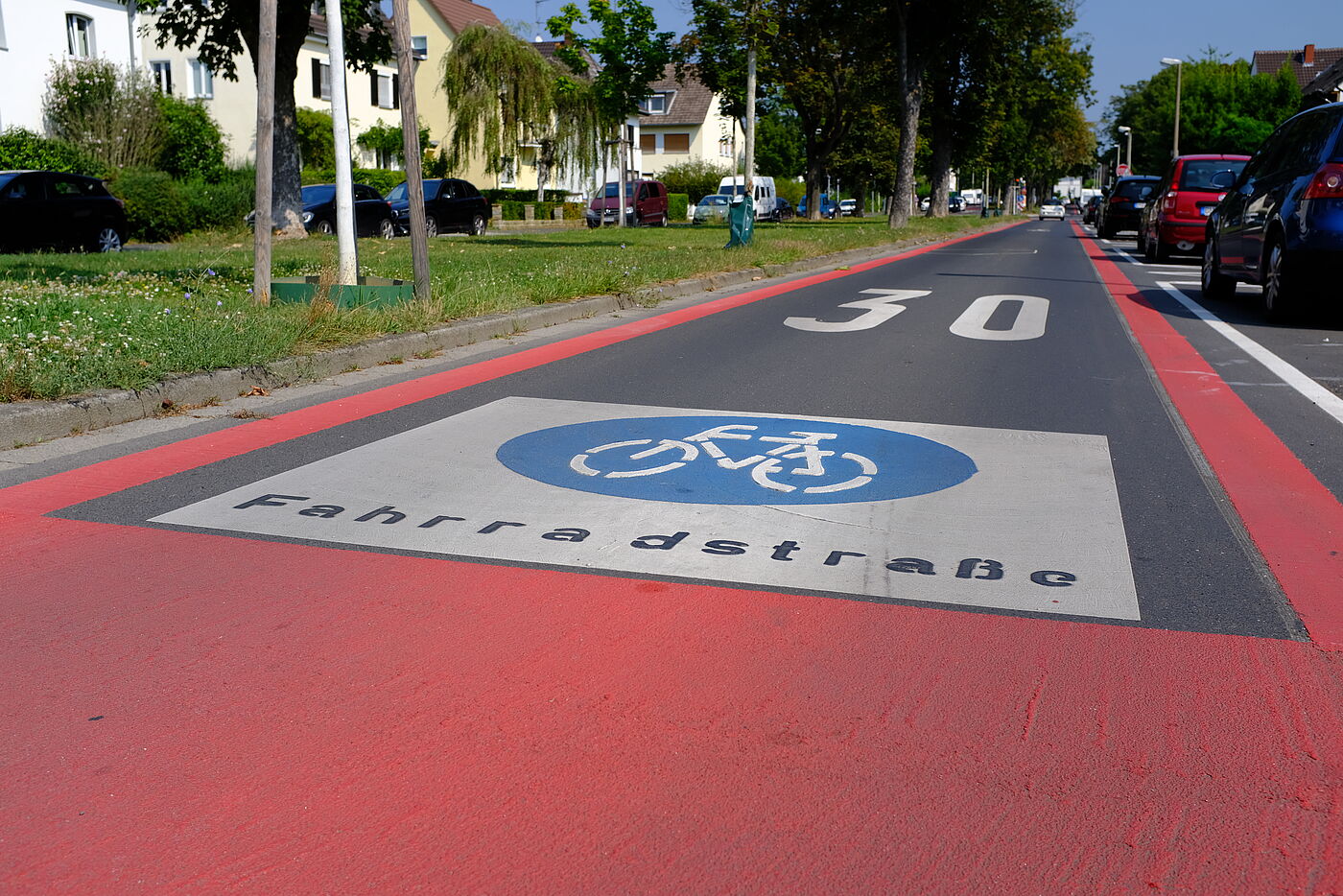 2024-08-Exkursion_Bonn_-_ADFC_NRW__55 Fahrradstraße in Bonn Beuel.